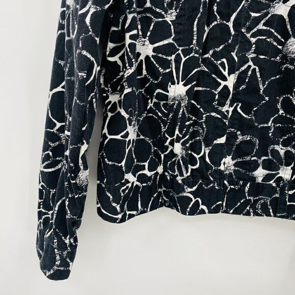 Chico's Size Medium Black & White Floral Long Sleeve Zip Up Shacket Top - Picture 5 of 7